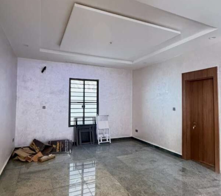 Luxury 5 bedroom detached duplex with swimming pool - Photo 3